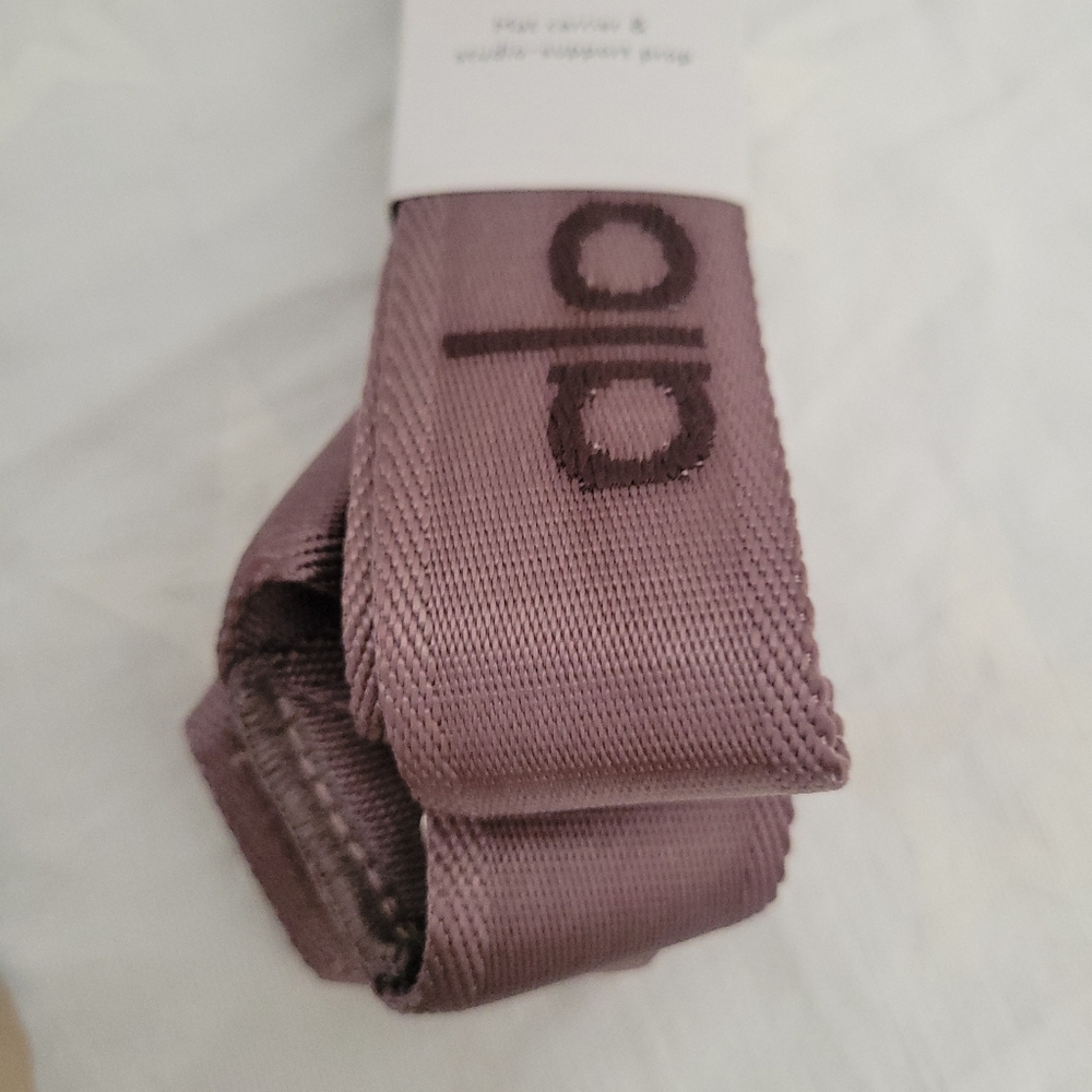New ALO YOGA STRAP - Picture 3 of 7